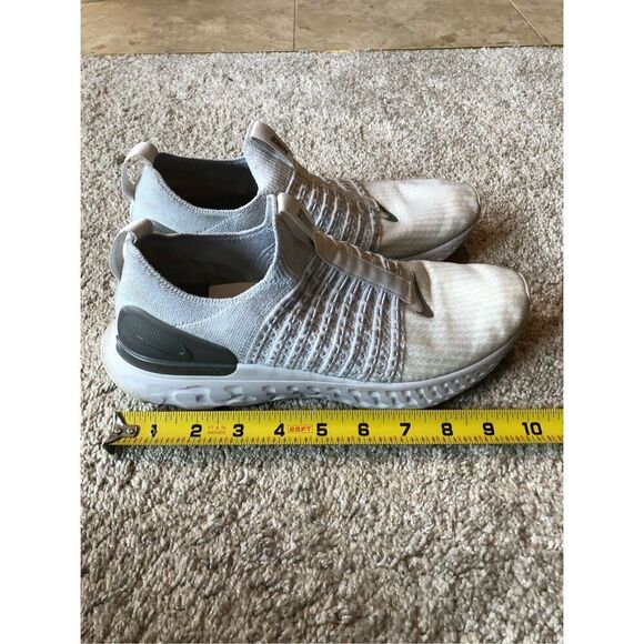 Nike Phantom Women’s White and Gray Athletic Shoes Size 9.5 - Picture 10 of 10